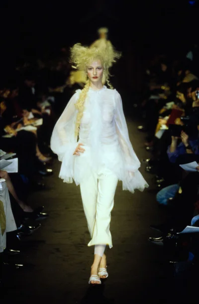 Look 11